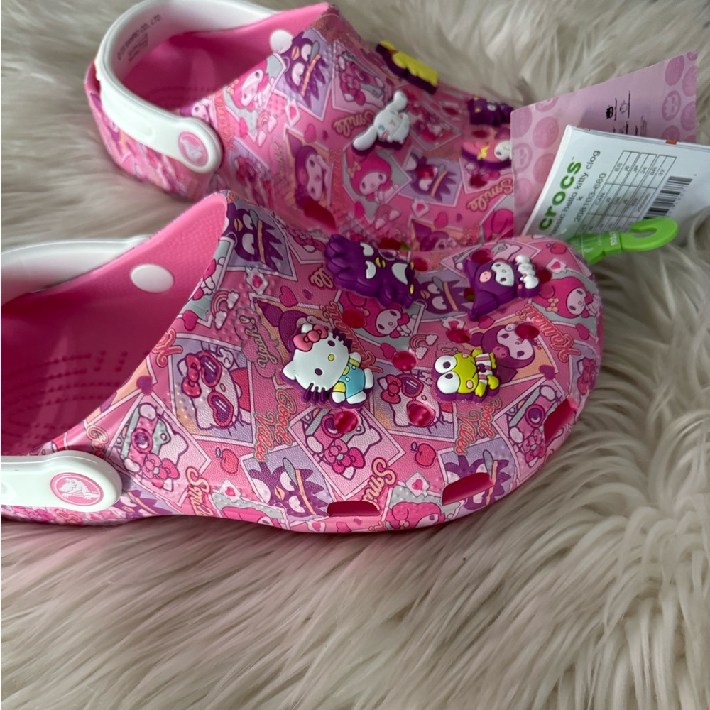 Hello Kitty Crocs